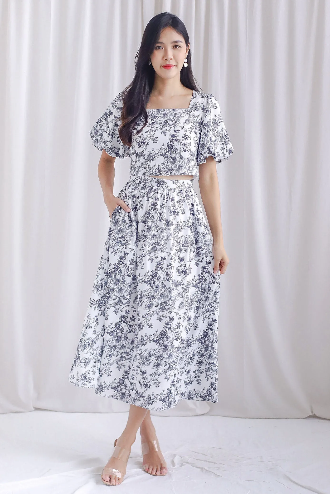 Eden Porcelain Maxi Skirt In Black
