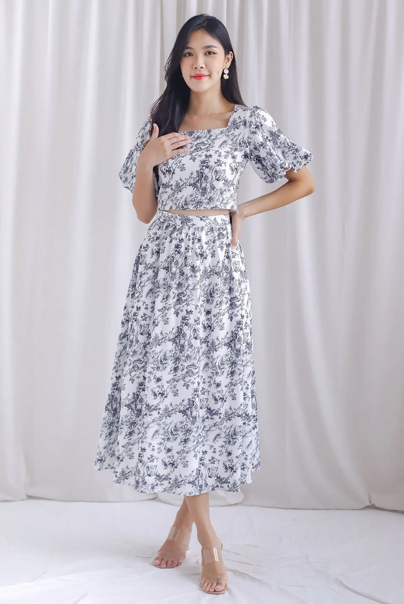 Eden Porcelain Maxi Skirt In Black